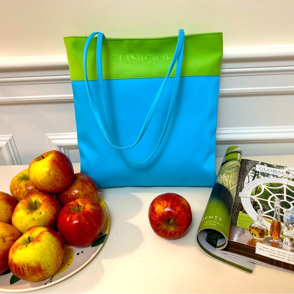 Clinique very nice blue tote